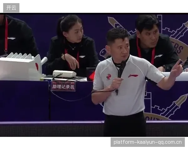官方确认裁判将使用防汗麦克风保证指令清晰